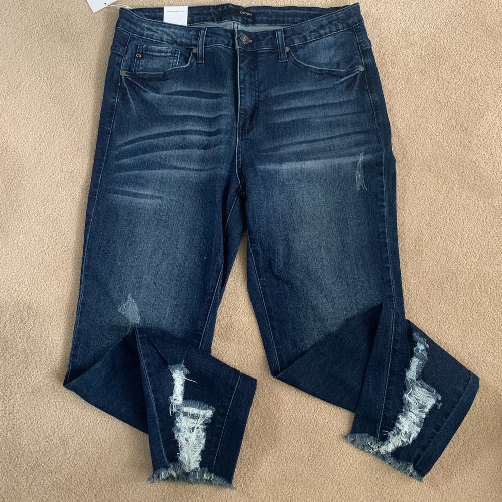 Dark skinny jeans distressed ankle